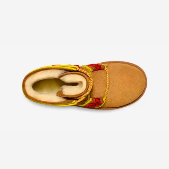 NEW UGG - Classic Mini II Braid Platform - Picture 12 of 16